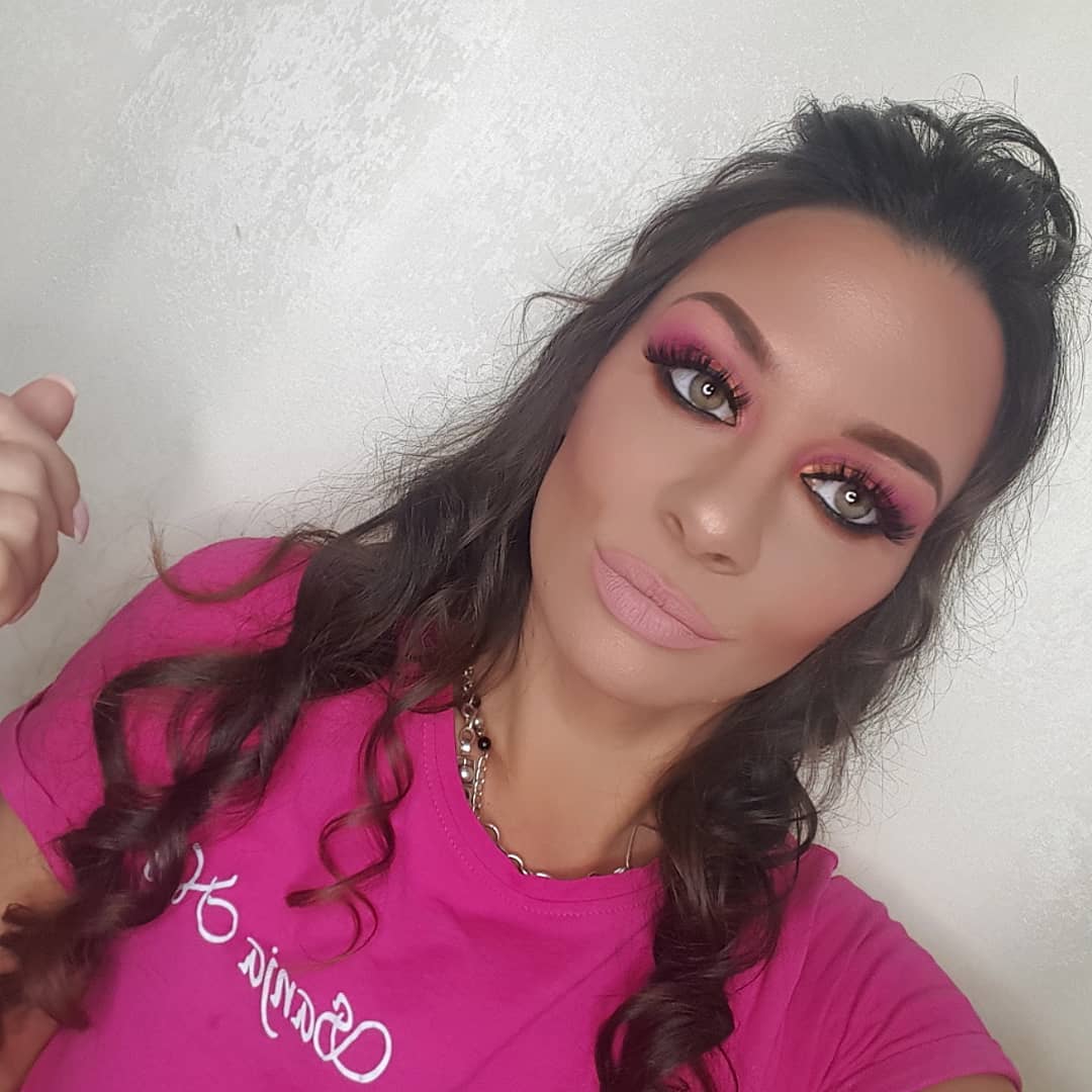 pink make up